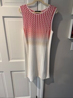 Sleeveless Ombre Knit Shift Dress in White and Coral